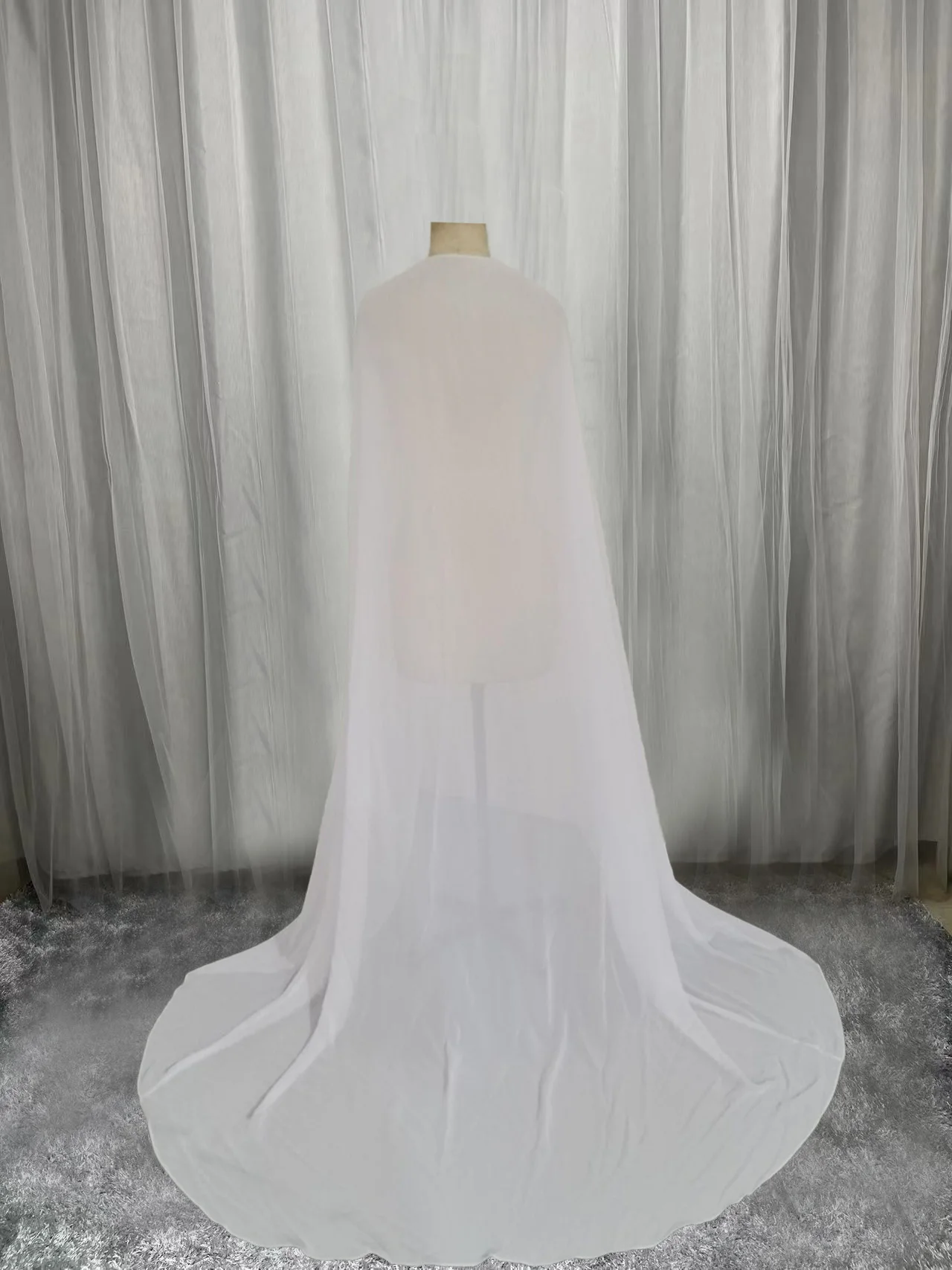 Semplice abito da sposa in Chiffon mantello con treno giacche da sposa Bolero bianco lungo scialle da sposa avvolgere copricostume da sera