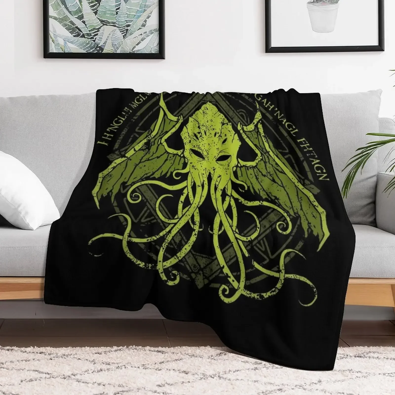 Cthulhu - Lovecraft - Distressed chant design v2 Throw Blanket Heavy Baby Bed Comforter Blankets