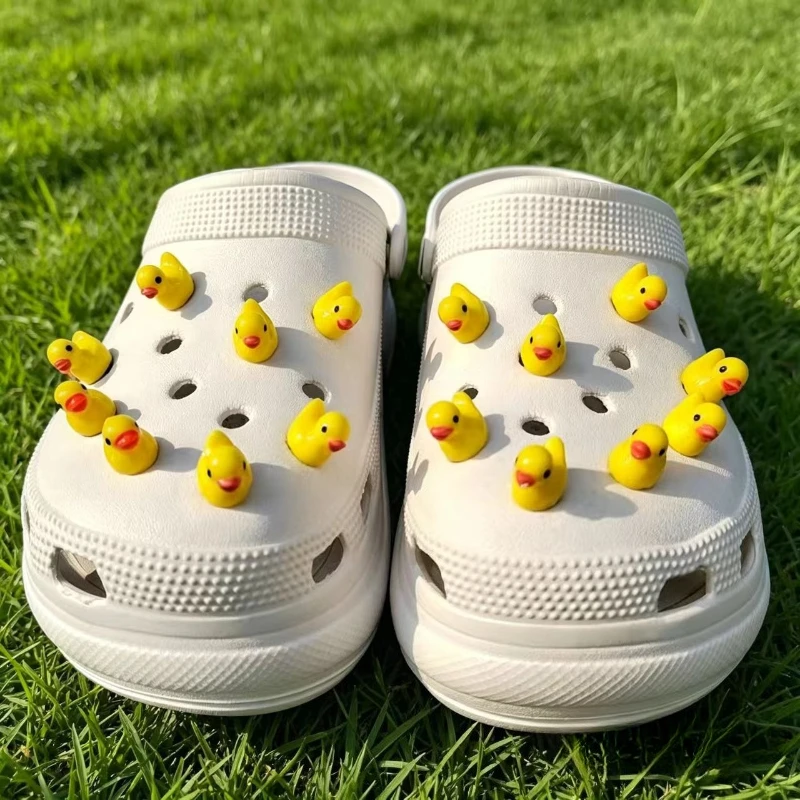 Hot Sales Fashion Shoe Charm Pins DIY Cute Colorful Ducklings Handicrafts Detachable Buckle Charms Hole Shoes Accessories