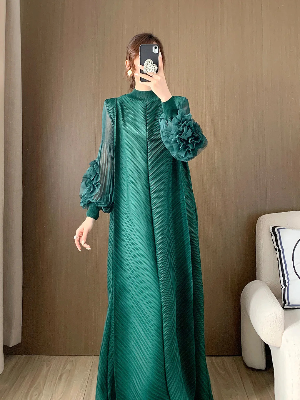 Miyake Pleated Heavy Industry Flower Disc Geometric Pleated Dress Versatile Age-reducing Mother Outfit 2025 for Women