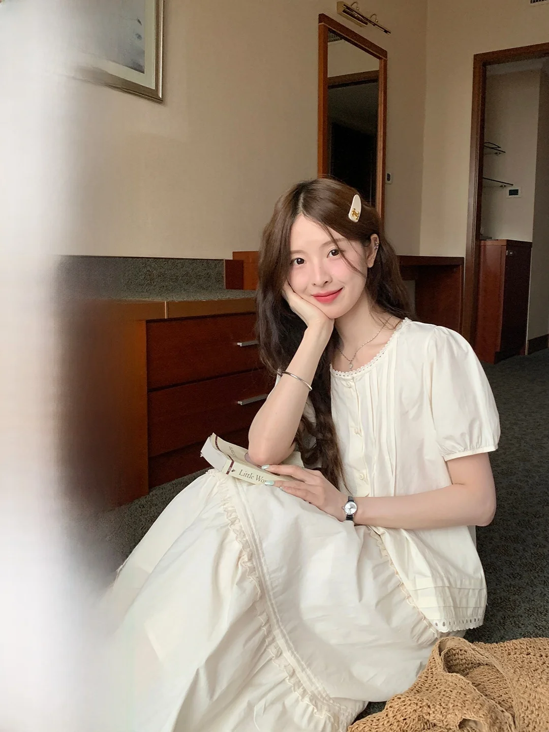 

Женская блузка в корейском стиле с плиссированным воротником и рюшами, короткий рукав, универсальная, из дышащего хлопка, с рукавами-фонариками, повседневный топ