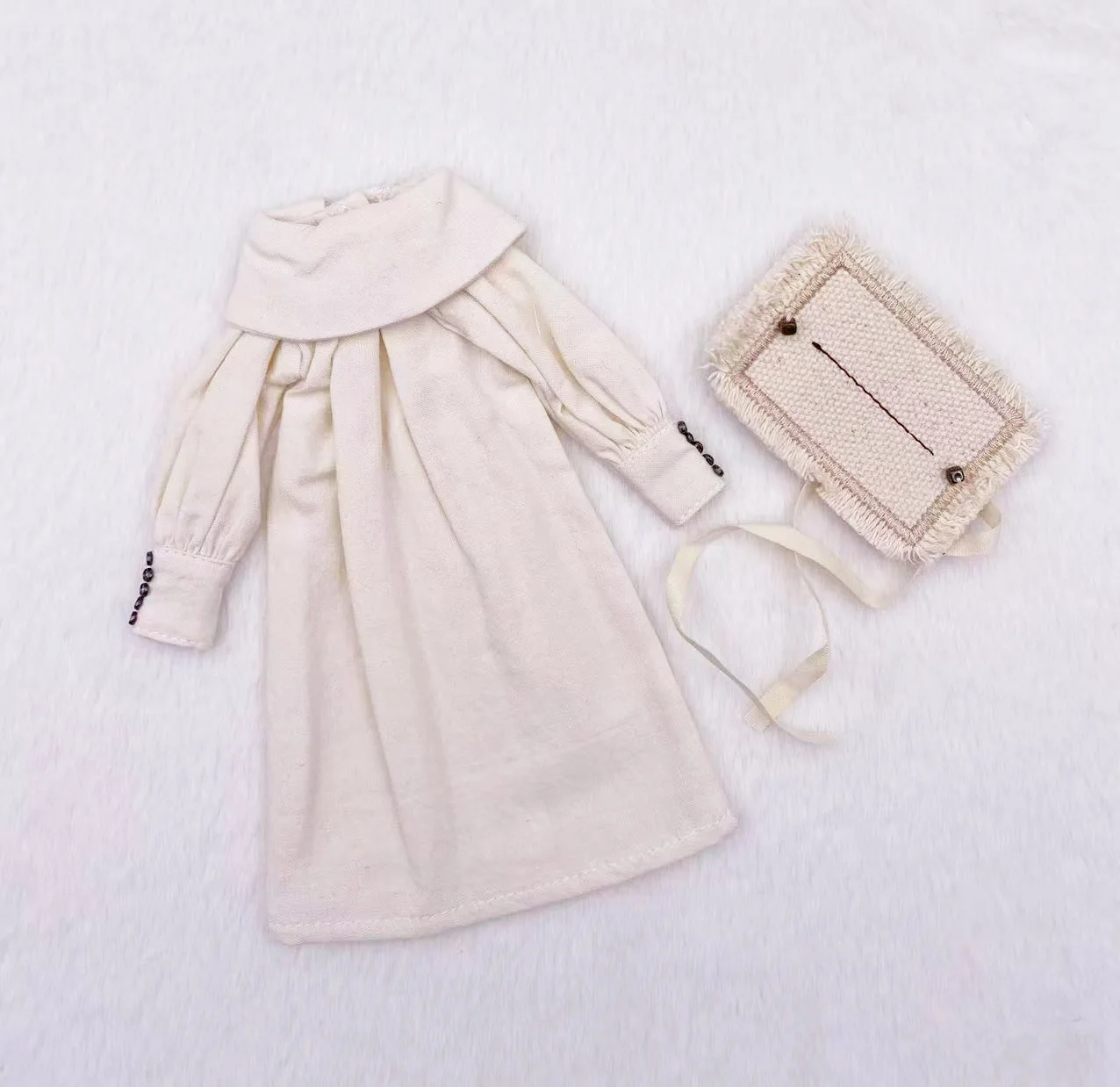 2026 Kari Doll Clothes and skirts Simple beige button-sleeved dress for Landazz Landoudou Doll