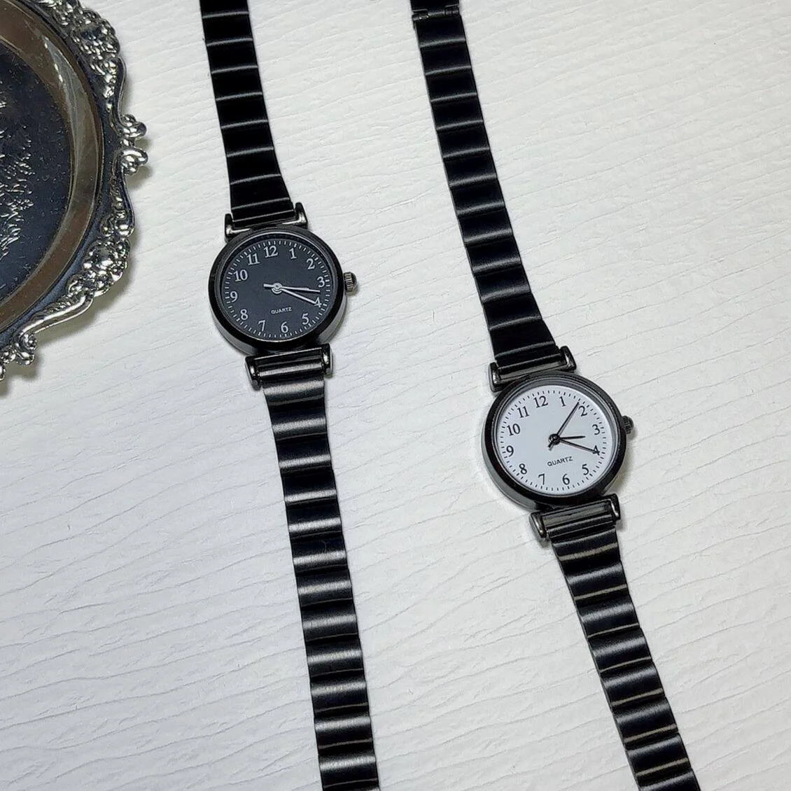 女性のためのレトロな正方形のスチールストラップ,デジタル,ミニマリスト,フランス,ニッチ,ライト,ラグジュアリー,コールド