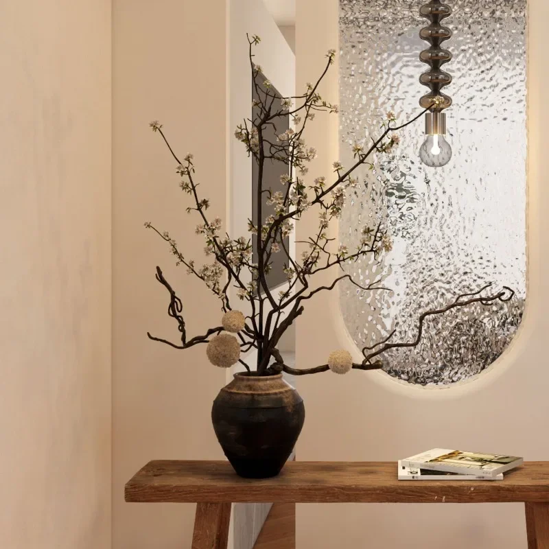 

Medieval style living room entrance ornament simulated green plants