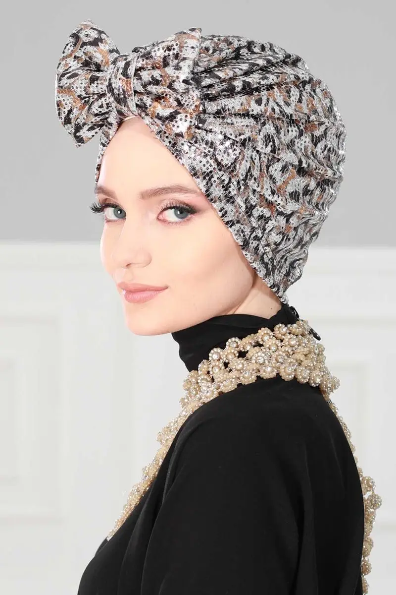 Motyl czesany kość szary