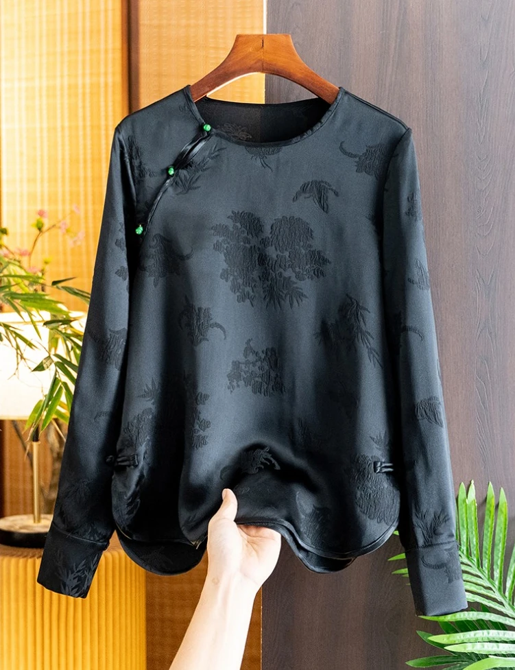 Satin Women\'s Shirts Flower Chinese Style Blouses Spring/Summer Fashion Clothing Loose Long Sleeves Women Tops