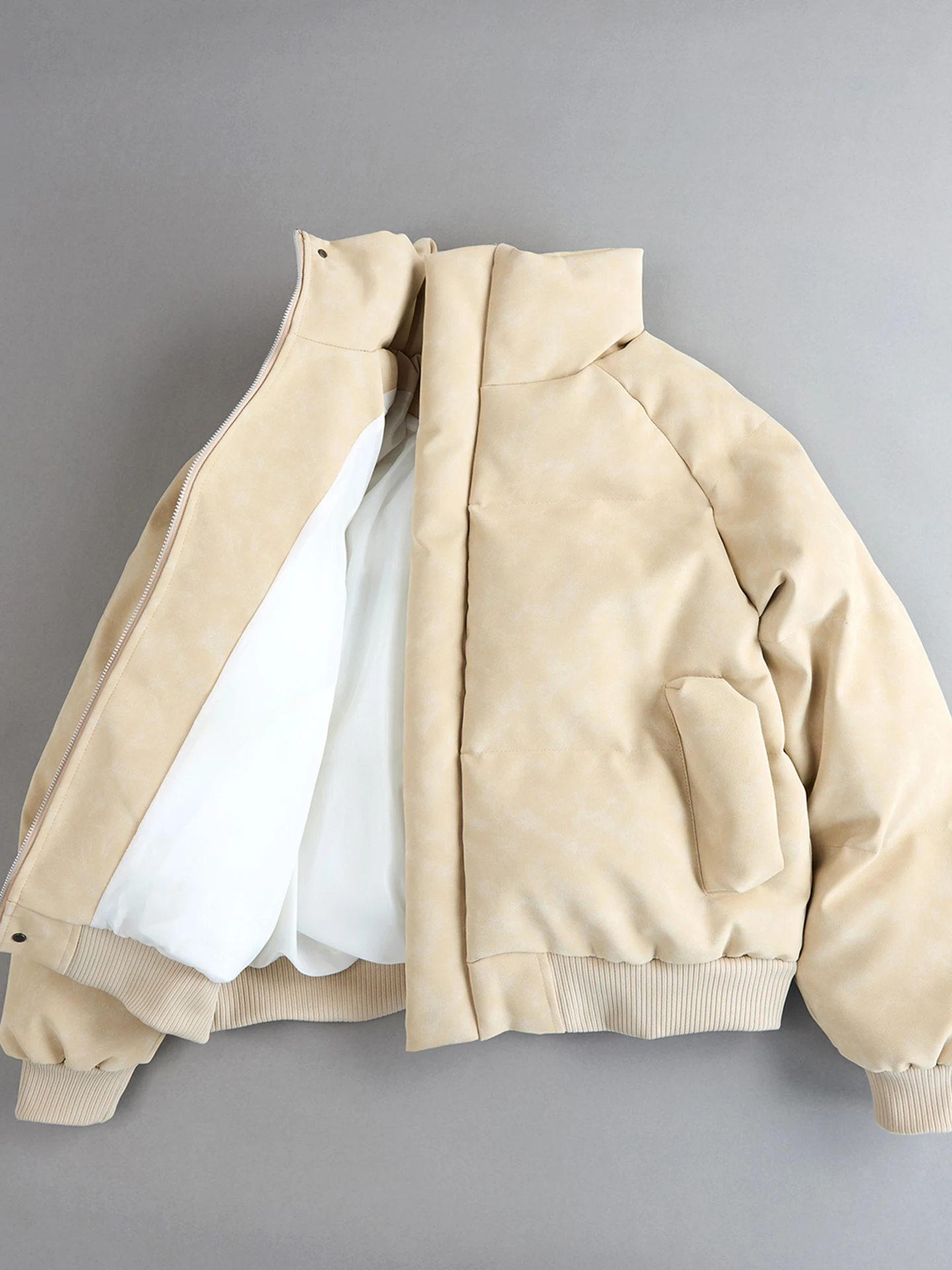 

Thiened Canvas Leather Jaet Men's Winter ort Sle Cleanfit Stand Collar Bread Coat Sli High-End Feeling Casual Cot...