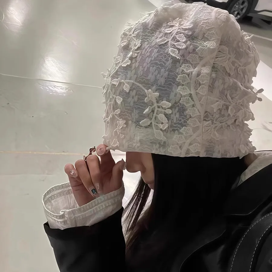 Lace Flower Hollowe…