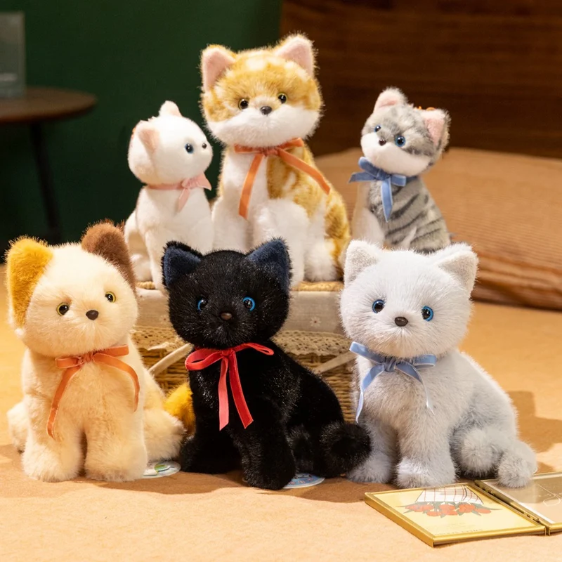 

6 стилей очаровательных реалистичных плюшевых игрушек-котят: пушистые сидячие куклы-кошки с бантом, милые настольные питомцы для девочек