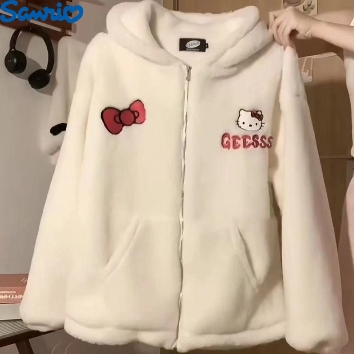 

Kawaii Sanrios Hellokitty Hooded Sweatshirt Girls Autumn Winter Cute Loose Cardigan Thickened Couple Casual Hot Versatile Jacket