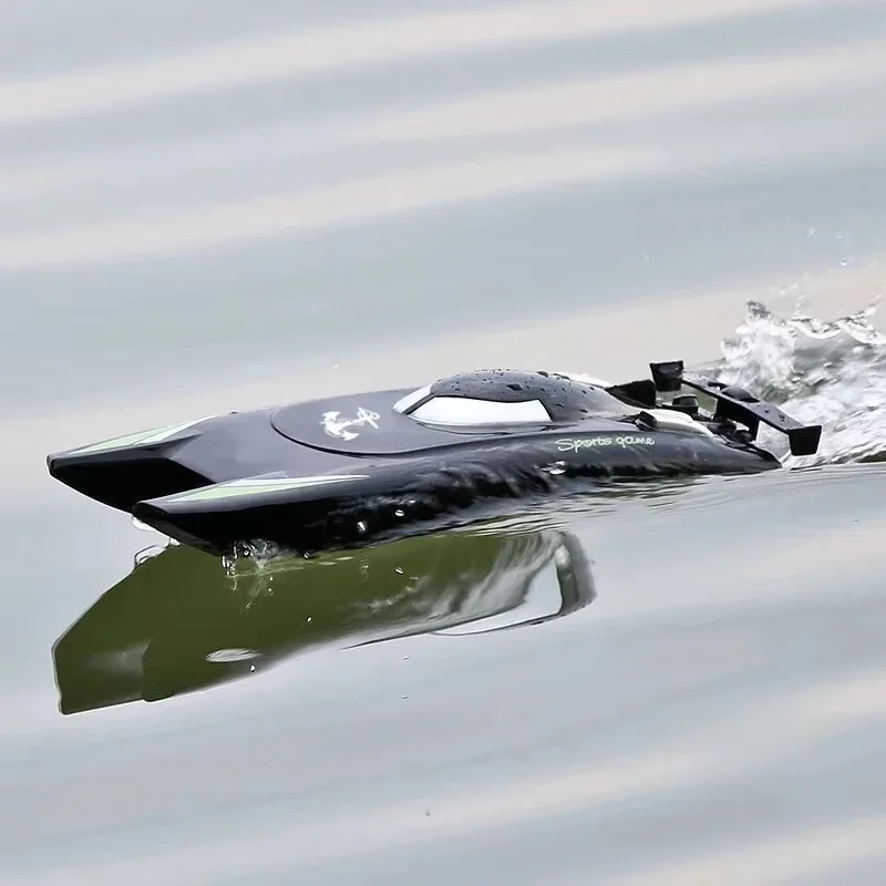 Rc 687 รีโมทคอนโทรลเรือมอเตอร์คู่กันน้ําความเร็วสูงการแข่งขันไฟฟ้า Speedboat รุ่นของเล่นเด็ก Surprise เด็กของขวัญ