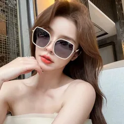 2024 New Fashion Versatile Internet Red Sunglasses Women's Small Glasses Sparkling Pink Bright Border Sunglasses