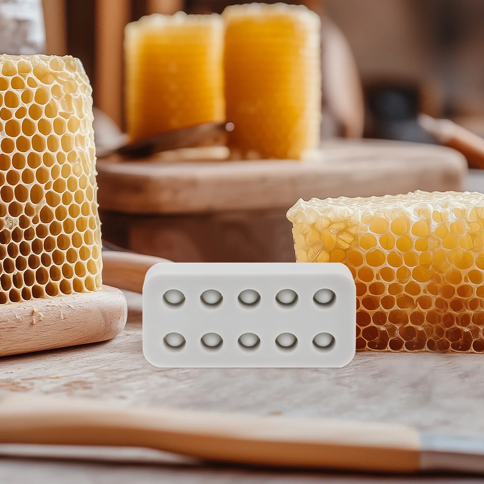 

Beekeeping Tool Silicone Mold Beeswax Queen Cell Cups Durable Precision Grafting Mold for Bee Equipment Beekeeping Grafting Tool