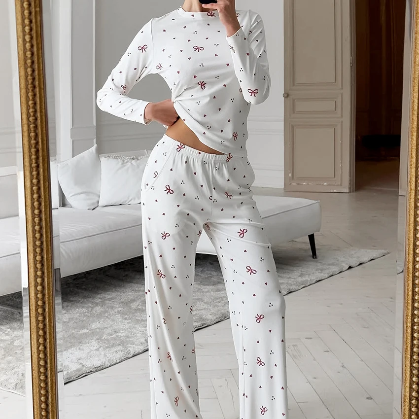 HiLoc Printed Sweet Knitted Elastic Women'S Pajamas 2 Piece Long Sleeve Round Neck Top Elastic Waist Full Length Pants Fall 2026
