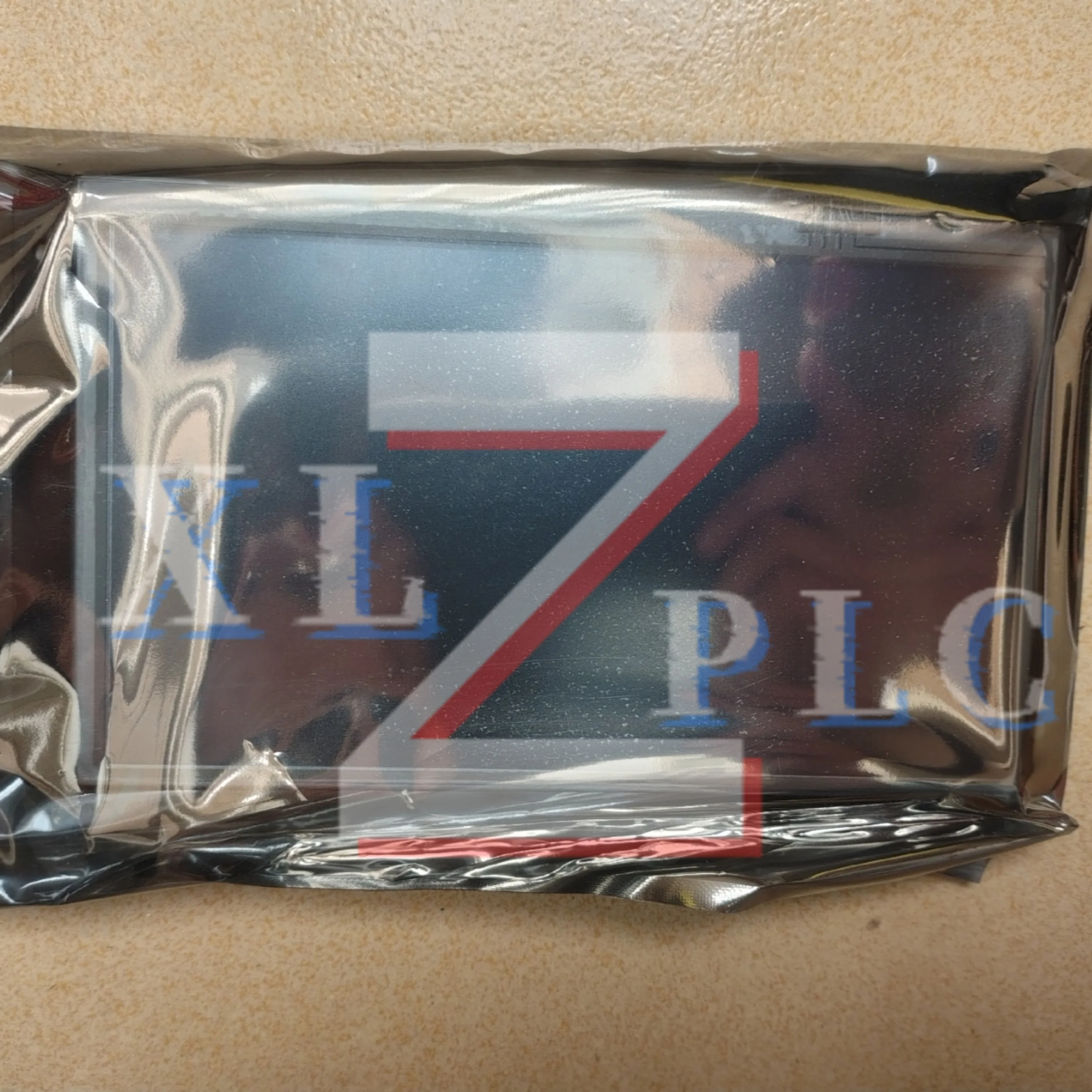 

new in box HMI Touch Panel GL40A1-ST11C GL043A GL70A1-ST11C GL70A1