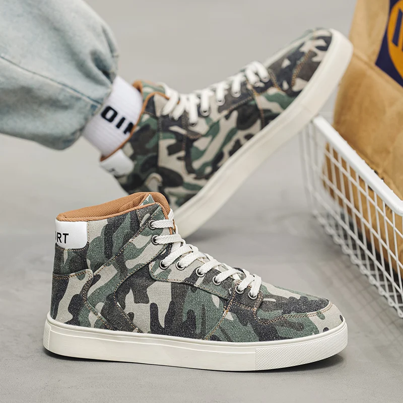 New Autumn Camouflage Canvas Shoes Men High top Vulcanized Shoes Plus size 46 47 Comfortable Sports Skateboard Sneakers For Men