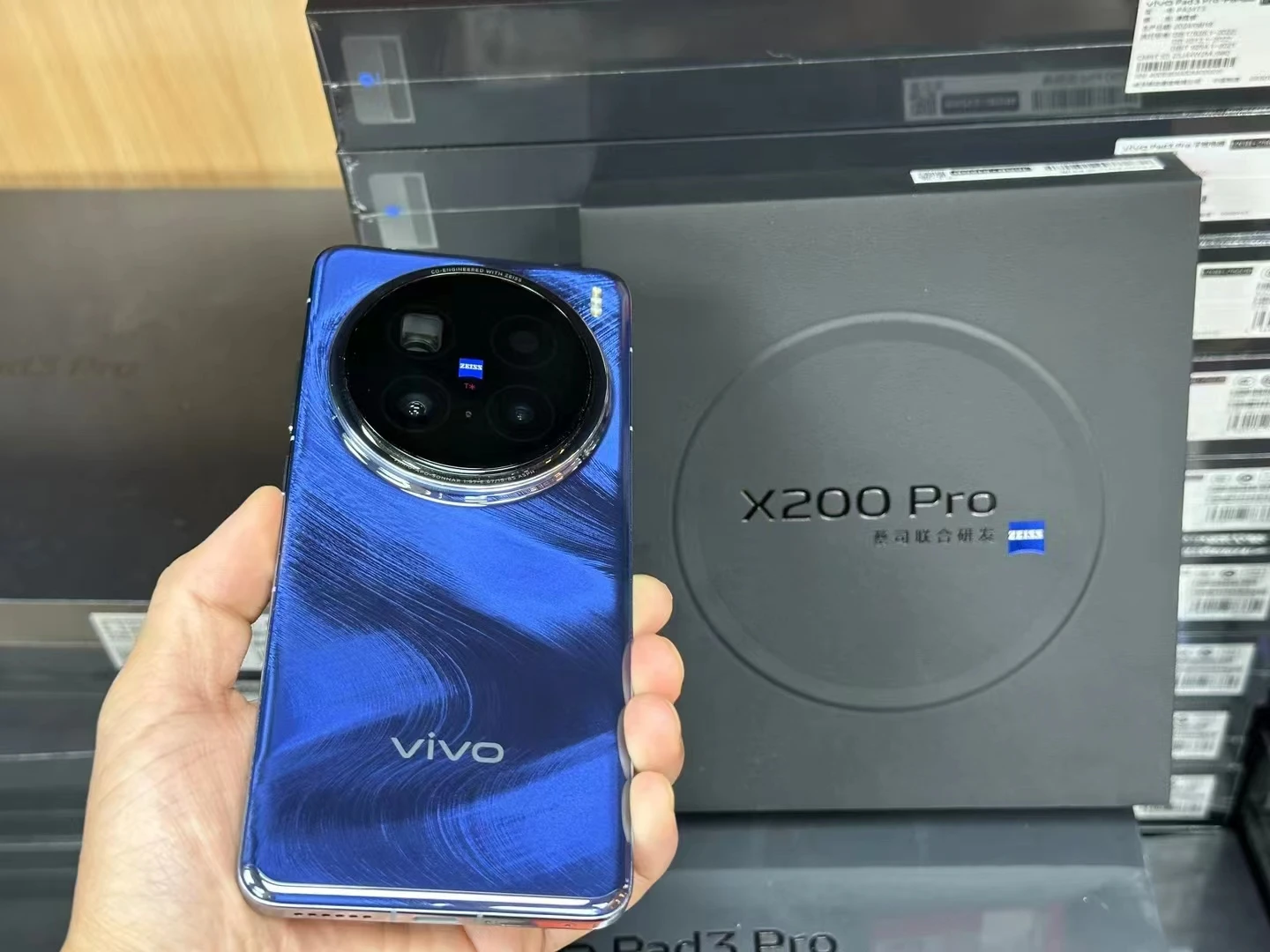 Original New VIVO X200 Pro 6.78inch AMOLED 5G Cell Phone MTK Dimensity 9400 200MP APO 6000mAh 90W Flash 30W Wireless Charger NFC