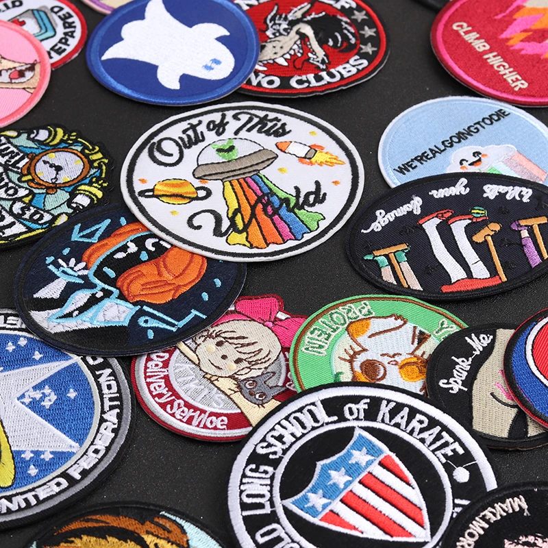 Circular Series Landscape Animal DIY Iron-On Patch Embroidery Applique Ironing Clothing Sewing Supplies Decorative Badge