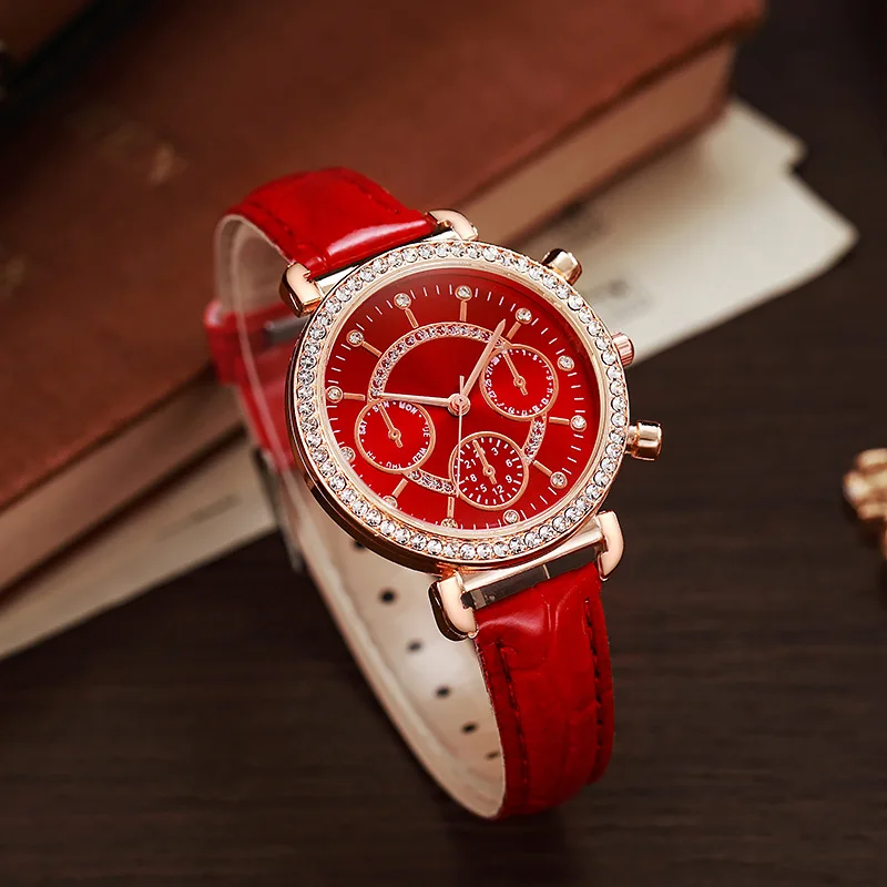 A multi-color rose gold quartz women's watch with a fashionable leather strap for foreign trade