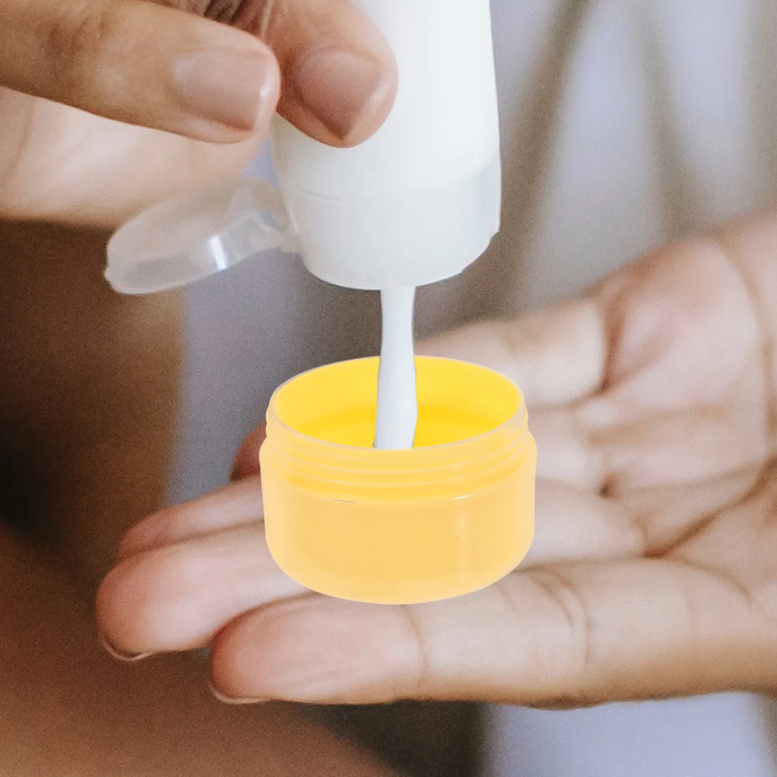 20Pcs Packaging Small Cream Jar Pots Portable Travel Bottles 20G Empty Jars for Powder Lotion Eye Shadow Lip