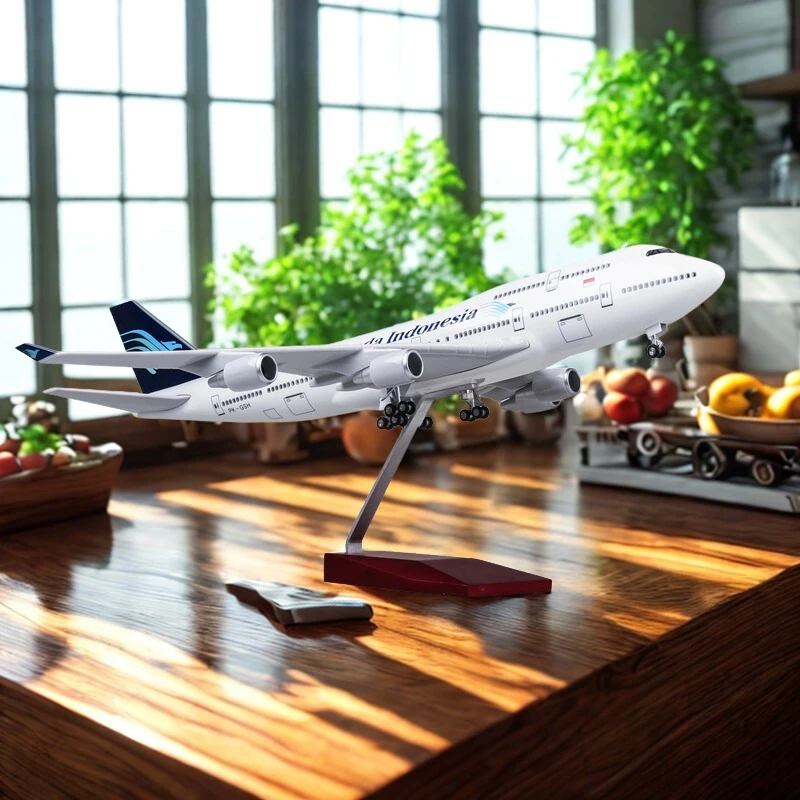 

Home Decor Diecast Model Airplane 1/150 Scale 47CM Resin B747 Garuda Indonesia Airline Collection Display Gifts with Light and