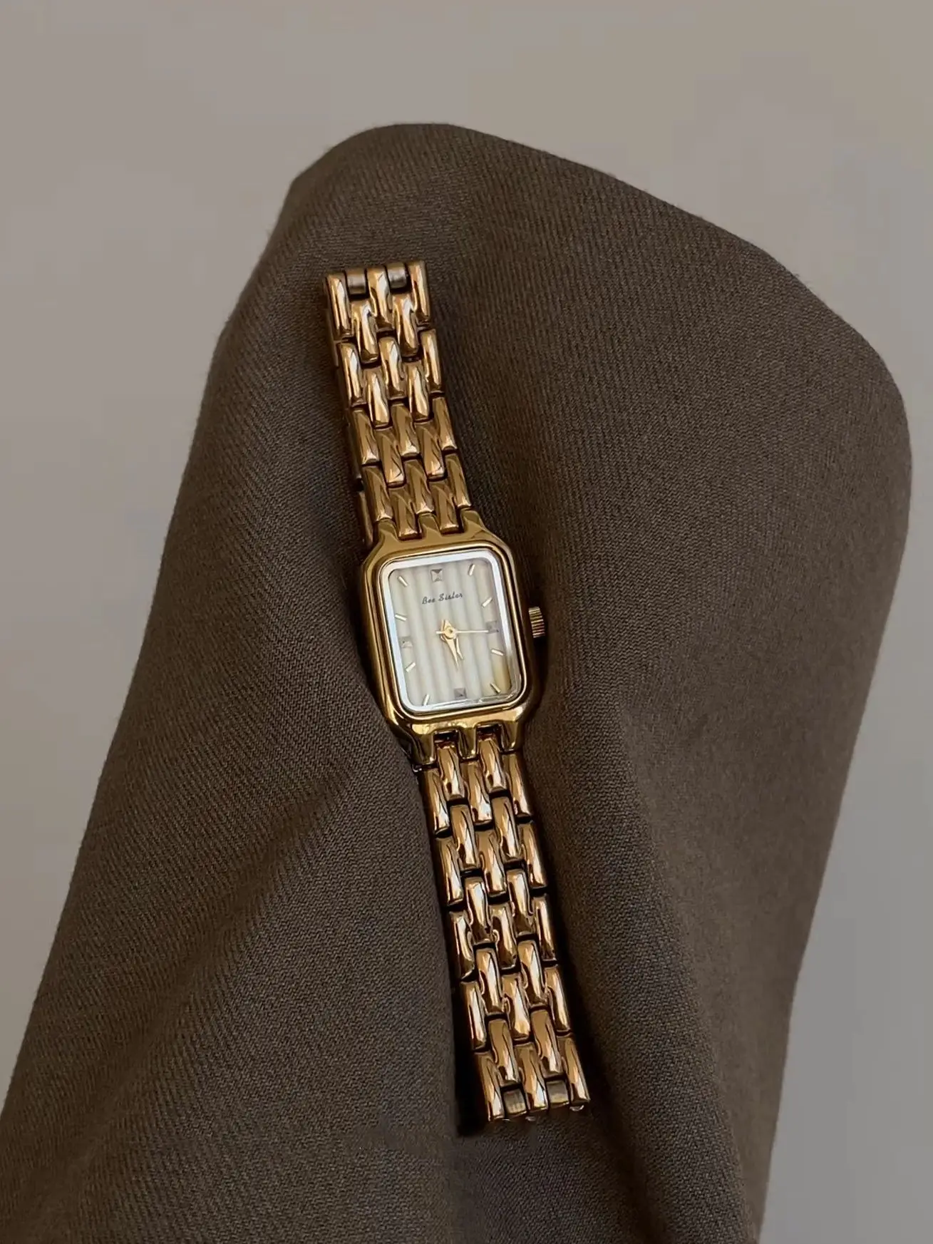 

Luxury Retro Candy Block Women's Watch ,Leather Feel Dial, Elegant Waterproof Stainless Steel Women's Quartz Watches Gift