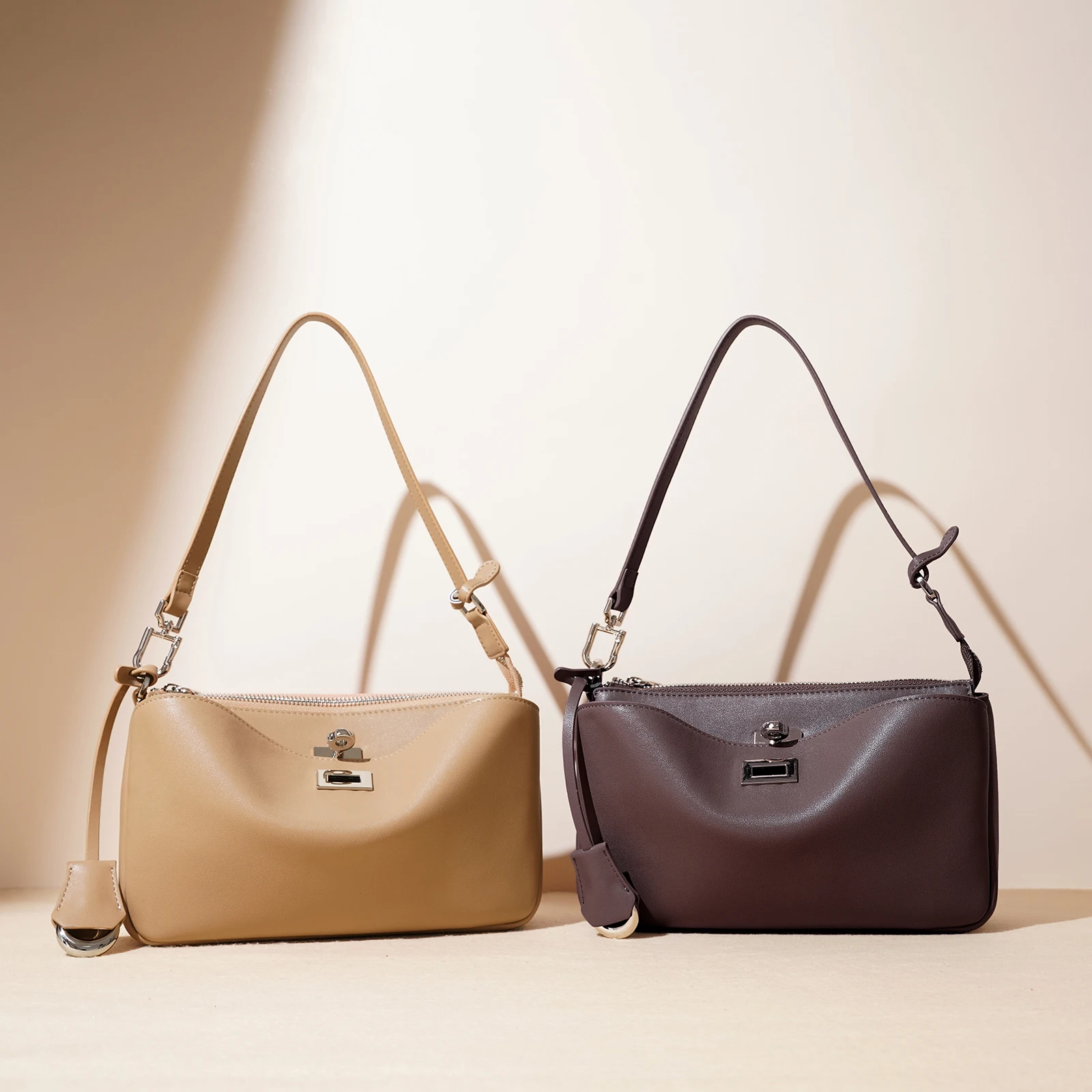 

New Light Luxury Classic Genuine Leather Shoulder Bag Stylish Versatile Lock Closure Women's Handbag Unique Top Handle Bags