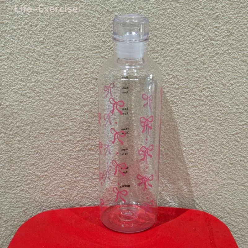 Bottiglia d'acqua in plastica con fiocco Kawaii con tazza d'acqua trasparente in scala temporale per sport all'aria aperta che bevono bottiglia d'acqua per succo di latte da 500 ml