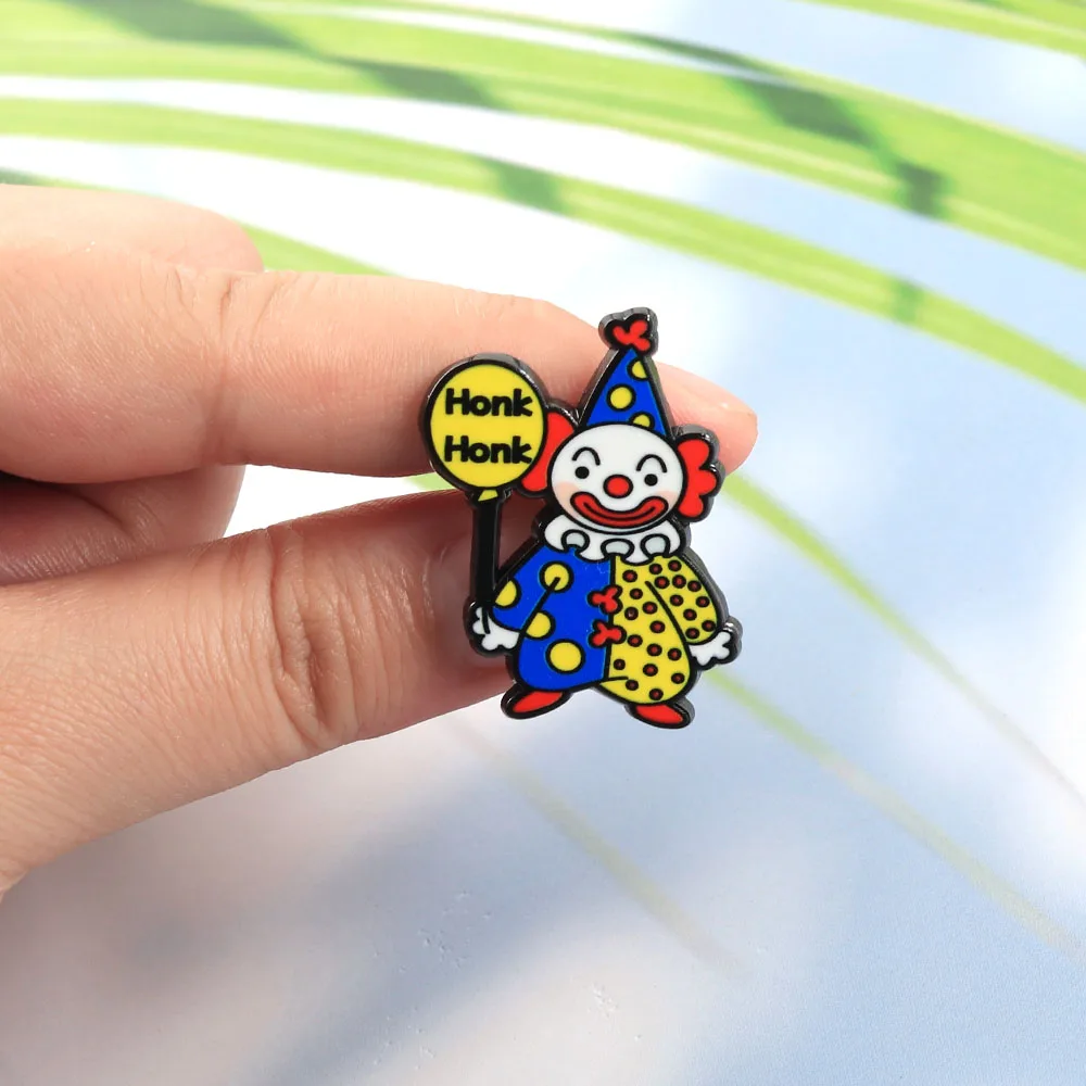 เข็มกลัดตัวตลก Honk Honk Clown - Embroidery Bali บทวิจารณ์และราคา