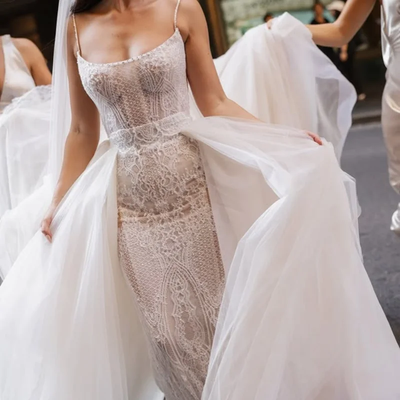 ที่กําหนดเองที่ละเอียดอ่อนสี Ball Gown Royal ชุดแต่งงาน Sweetheart applique 3D ดอกไม้รูปลอกหาง Made Robe De