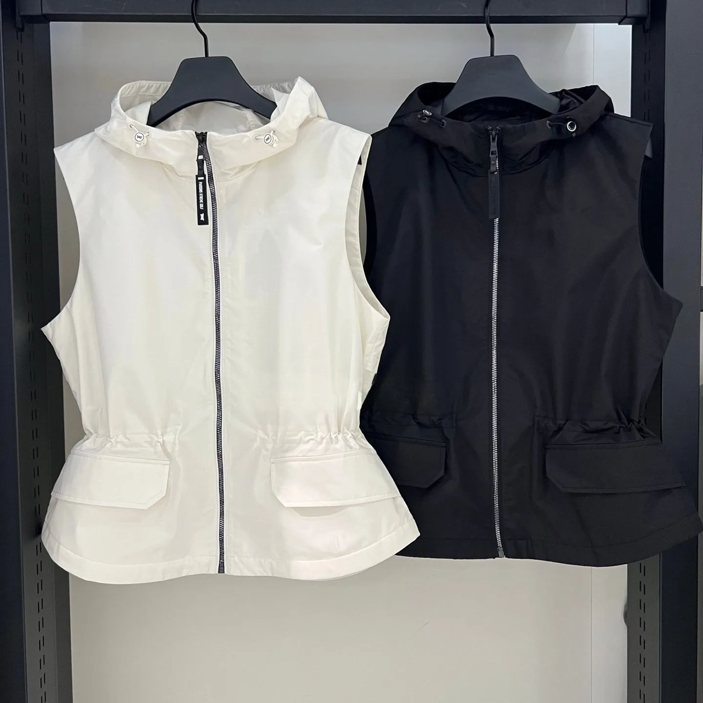 

Летний женский жилет для гольфа 2026: тонкий, легкий, повседневный спортивный жилет с капюшоном, модный универсальный топ для гольфа и тенниса на открытом воздухе