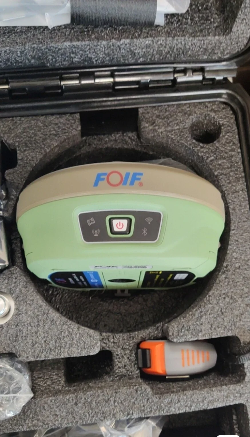 

Foif A90 Rover With Collector P9IV Surpad Software 1400 channels Gnss Receiver Rtk Gps Differencial Dgps