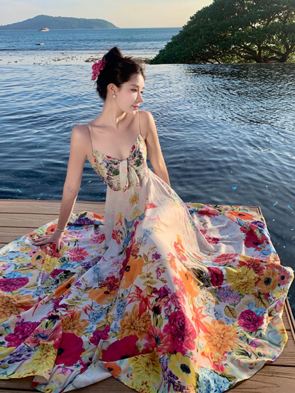 Thailand Seaside Beach Dress Women's Long Flower Dress Bohemian Floral High Waist Chiffon Sling Large Swing Dress Summer 2024