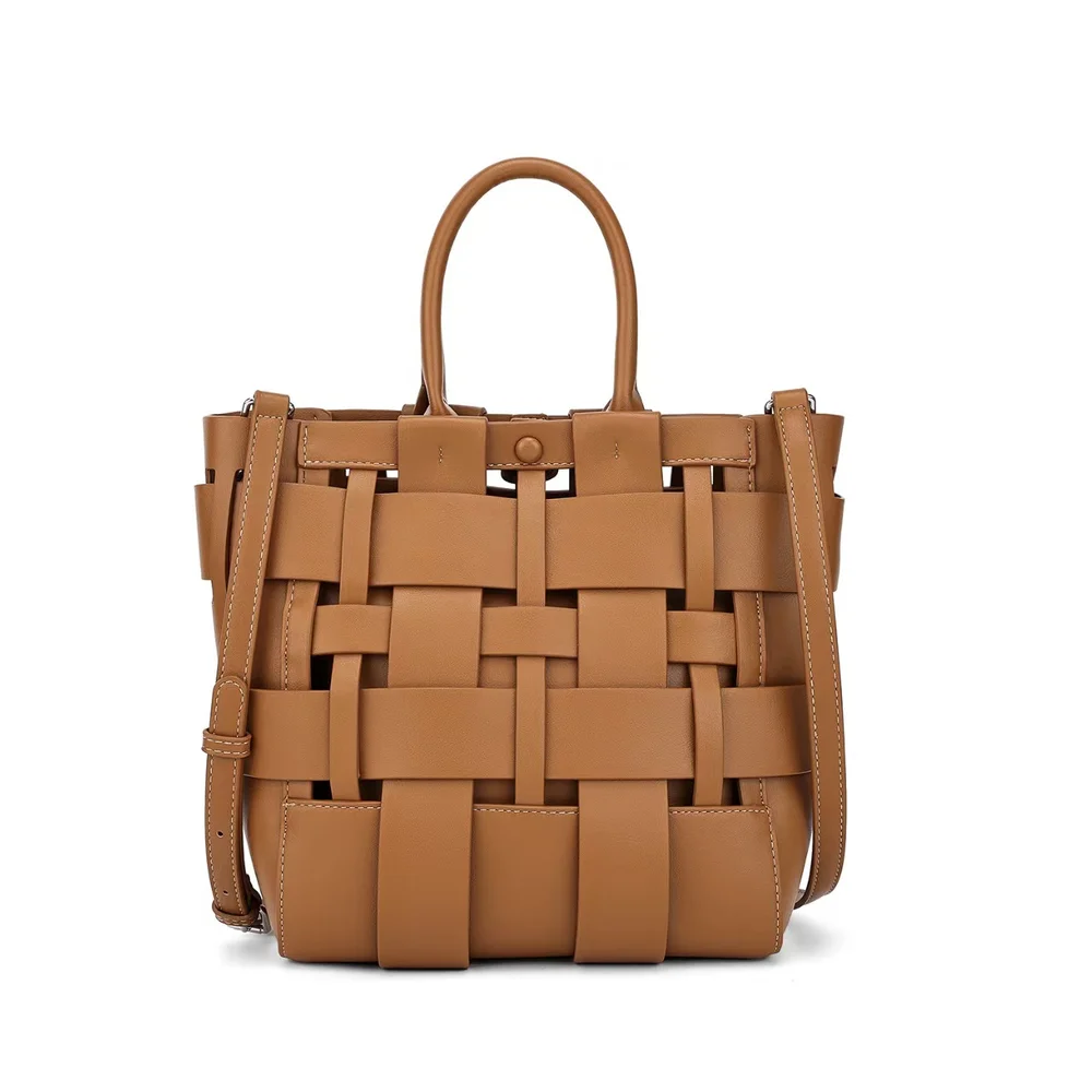 

Slant shoulder water bucket design bag with hollowed out hand-held design, fashionable small tote, large capacity woven trend