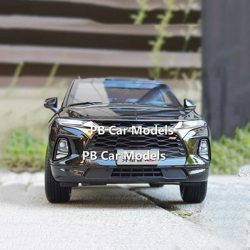 1: 18 originale SAIC GM Pioneer RS fuoristrada SUV modello di auto di simulazione in lega