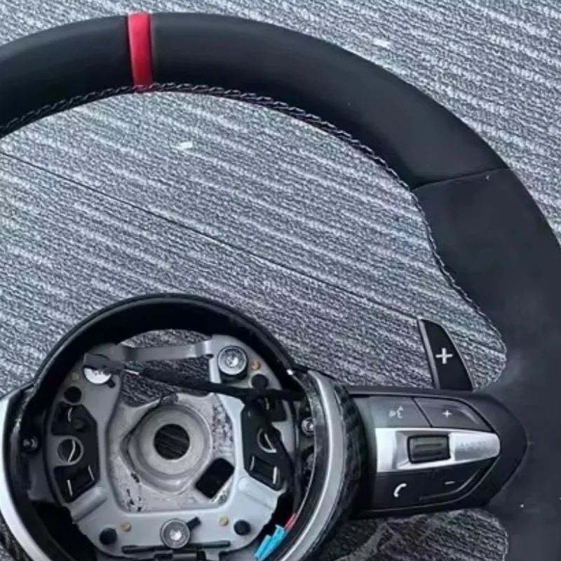Customized Suede Car Steering Wheel For BMW X3 X4 X5 M2 M3 M4 M8 F06 F07 F10 F12 F15 F16 F20 F22 F30 F82 M-Sport Steering Wheel view 2