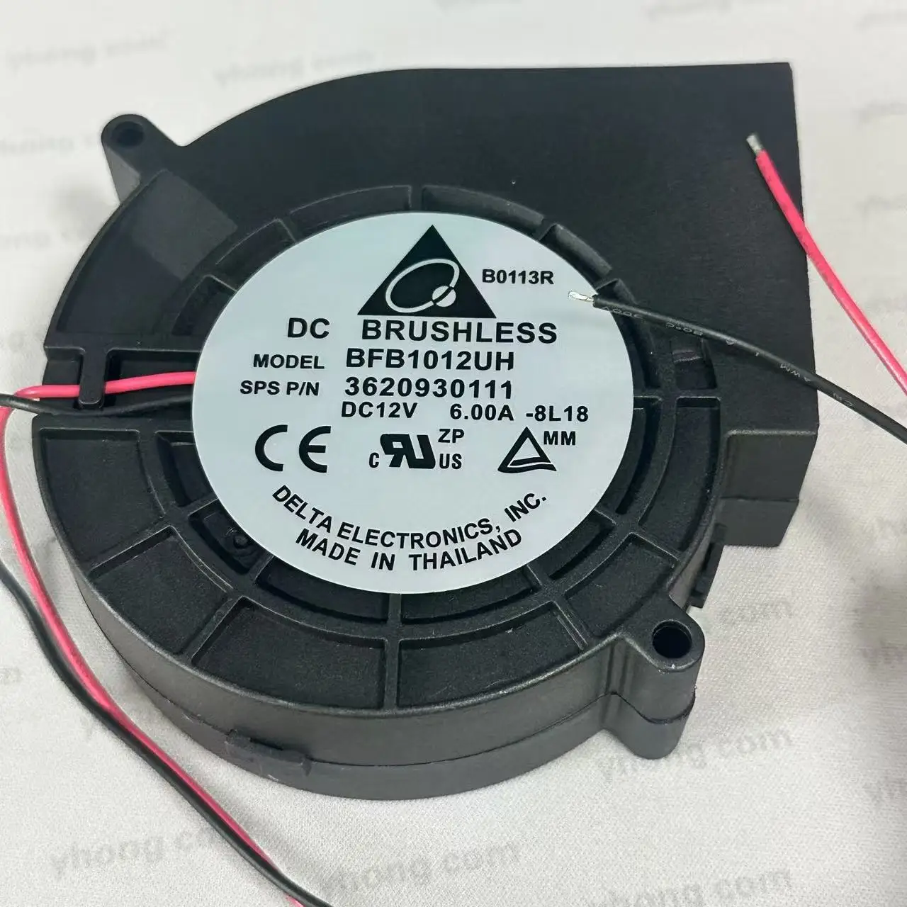 デルタエレクトロニクス-bfb1012uh-dc-12v-6a-97x97x33mm-2-線式サーバー冷却ファン
