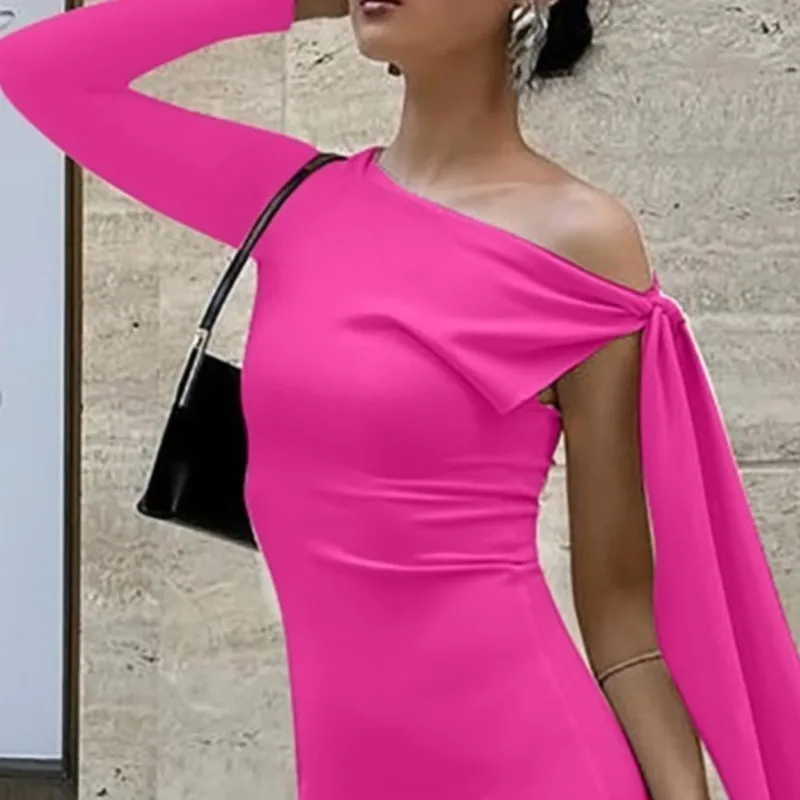 Elegante monospalla a maniche lunghe con lacci Borsa a tracolla inclinata con tracolla Abito alla moda 2025 Minigonna solida moda primavera/estate