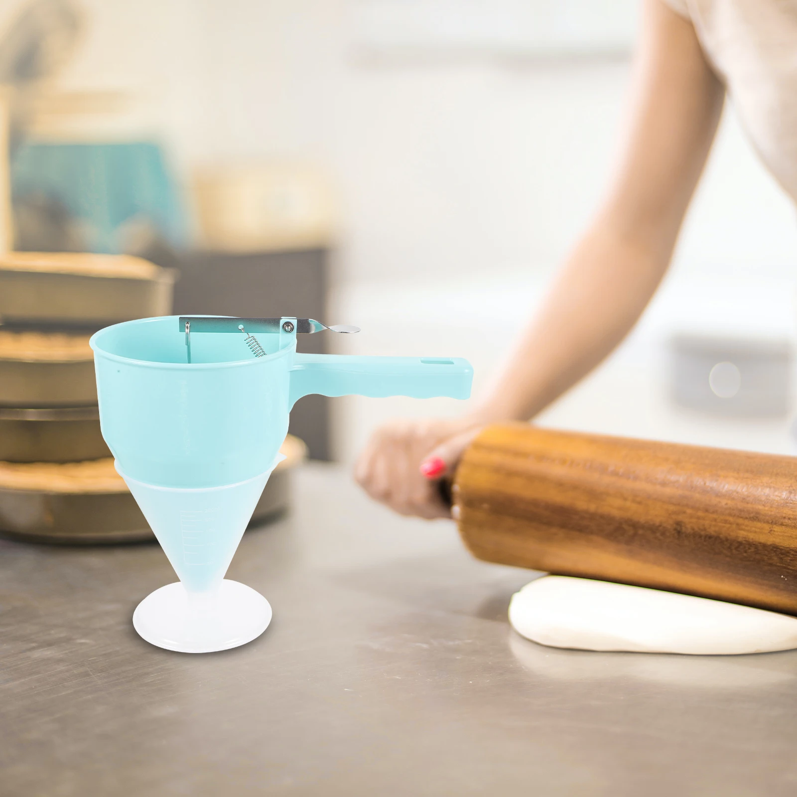 

Sturdy Reusable Plastic Octopus Ball Kitchen Sushi Diy Tool Detachable Batter Dispenser Stand Baking Lovers Grease Separator