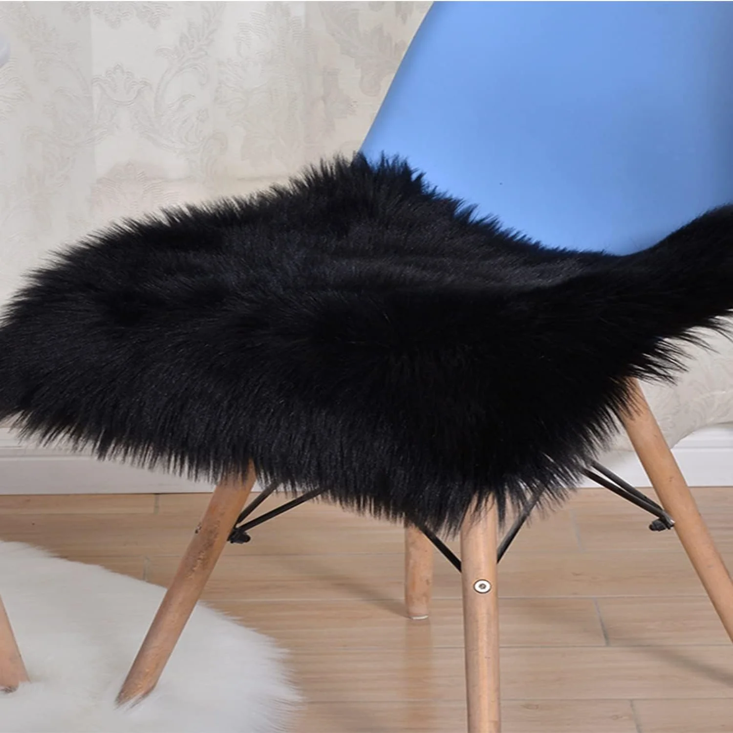 Soft Faux  Sheepskin Rug Fake Fleece Chair Cover Seat Pad Soft Fluffy Shaggy Area Rugs for Bedroom Living Room or Nursery,, 2ftx