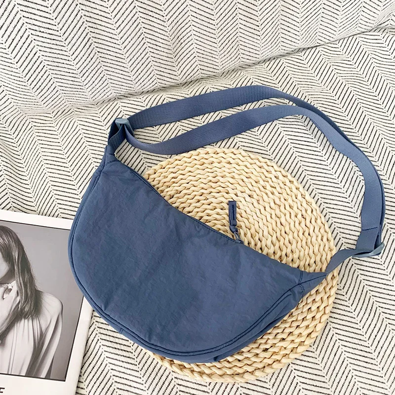 레트로 바나나 백 여성용 체스트 백 웨이스트 패니 팩 슬링 백 크로스바디 숄더 백 체스트 범 벨트 하프 문 호보 백 볼라사