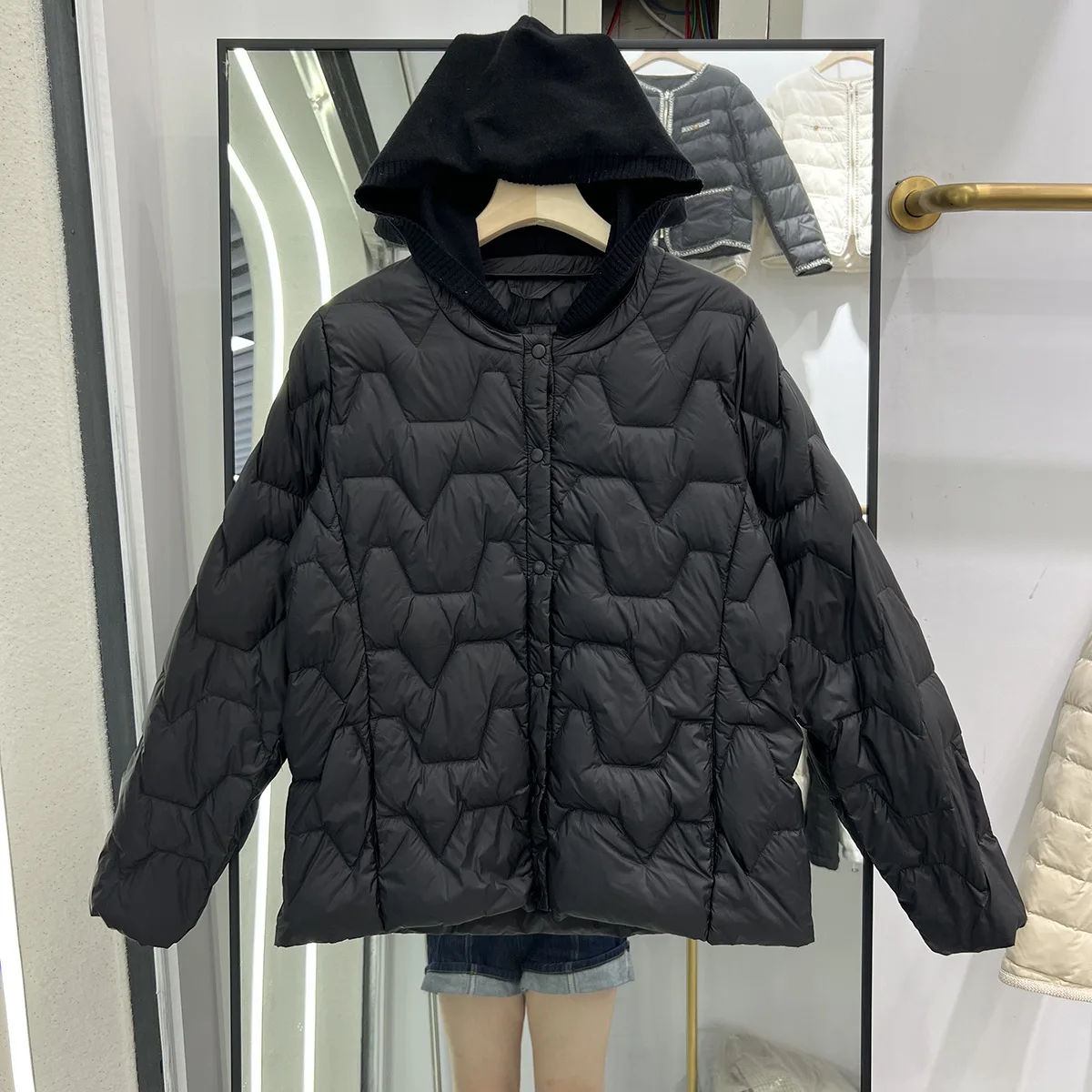 Nueva chaqueta de punto con capucha para mujer de otoño e invierno, abrigo de plumón de pato blanco ultraligero, Parkas acolchadas de talla grande para mujer, prendas de vestir