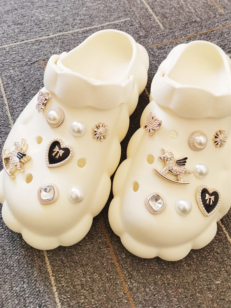 16-teiliges Set Himmlische Pferde-Blumen-Schuhcharms DIY-Zubehör Schmetterling Schleife Clogs Schuhschnallen Dekorationen Herzförmige Schuhclips – Detail 7