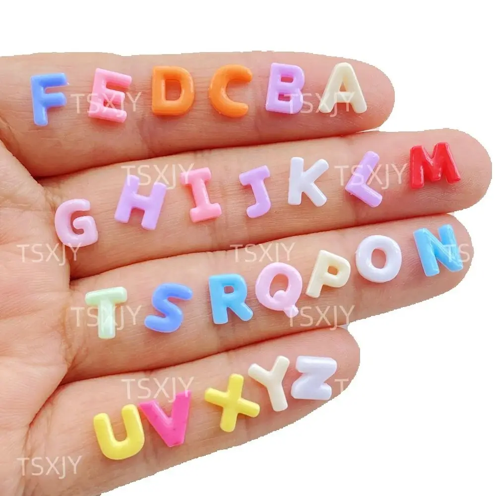 100 piezas de letras miniatura de resina de colores para decoración de uñas, figuras de piedra con parte trasera plana, para álbumes de recortes, manualidades, decoración de joyería. ﻿