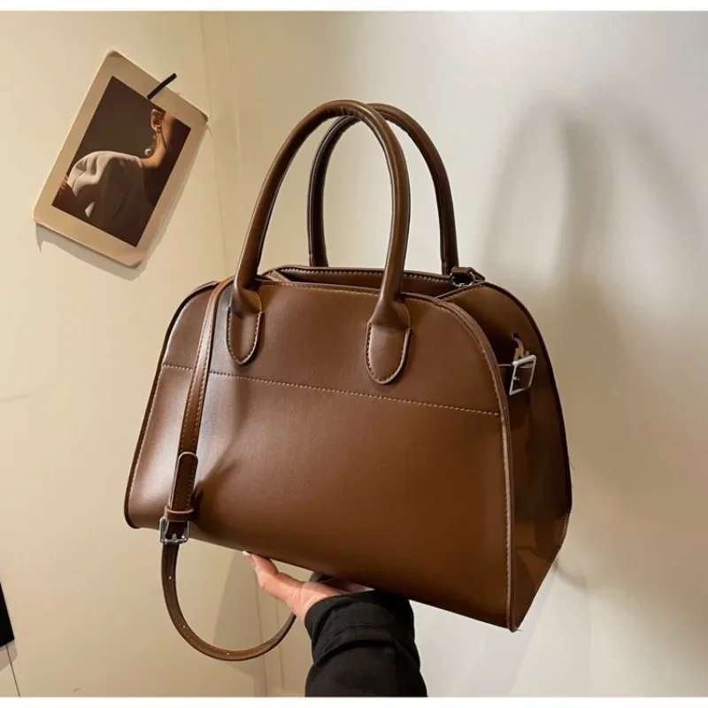 

Niche design high-end women's handbag 2024 fashion versatile single shoulder oblique span bag