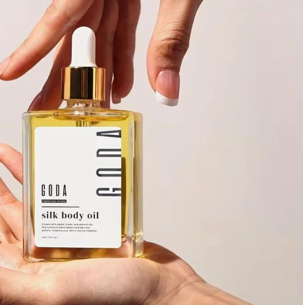 

GODA 3-in-1 Pheromone Perfume & Body Oil for Women & Unisex Long-Lasting Moisturizing Light Beige Care with 24-Hour Hydration