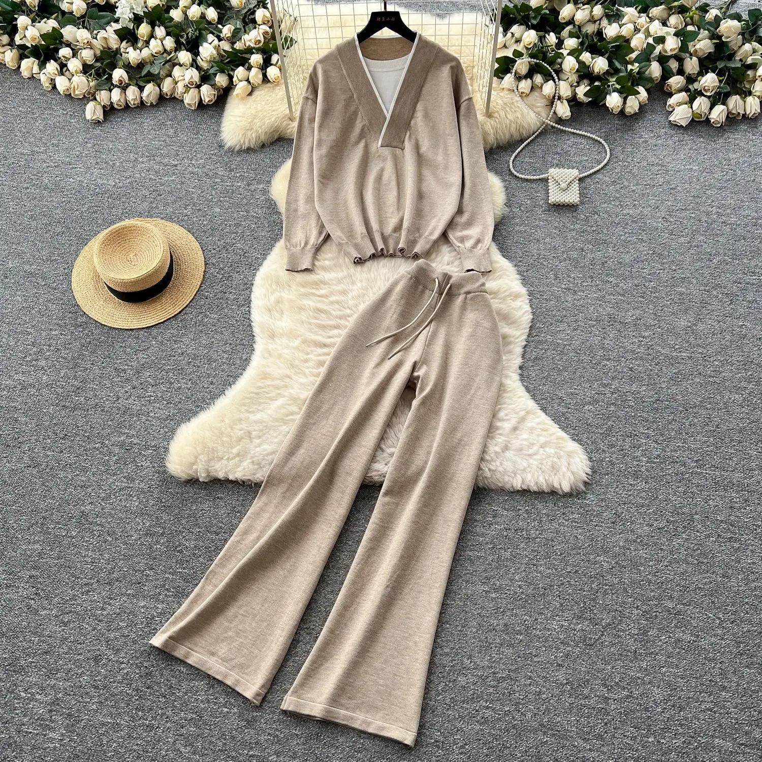 

Women Two Pieces Knitted Pant Sets Solid Casual Matching Sets Spliced V Neck Shirt Drawstring Empire Waist Pant 2025 Autumn