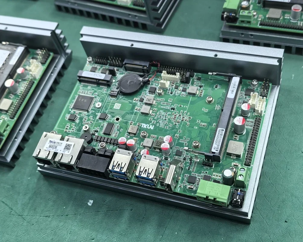2026 Premium  11th Industrial Processor IOT System's LINUX PC Industrial Mini PC X86 Industrial Computer PC Host with DI