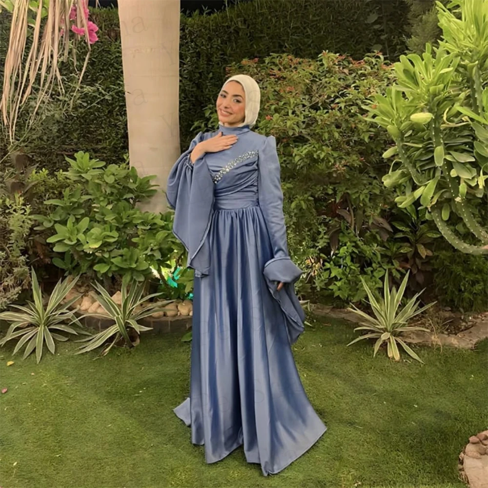 Op maat gemaakte A-lijn galajurken Vloerlengte Hoge hals Avondjurk met volledige mouwen Eenvoudige gedrapeerde mode-kristallen feestjurk