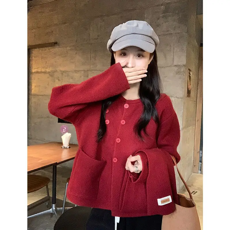 Design Scarf Removable Christmas Sweater Cardigan Short Jacket Women's Winter Niche Loose and Unique Red Top